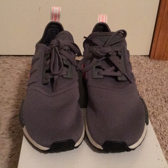 Adidas NMD R1 - Picture 2 of 6